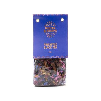 SCHWARZER TEE MIT ANANAS